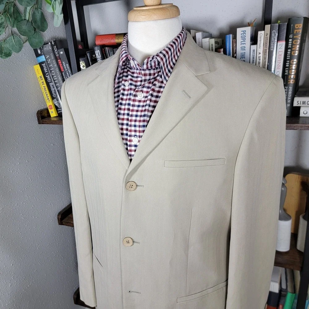 Joseph Feiss Mens Sport Coat Blazer Three Button Beige Herringbone Silk Size 40R